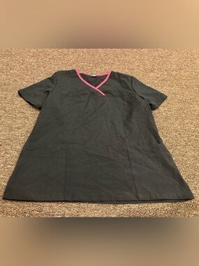 EUC! Women's NiaaHinn S Black Medical Scrub Top Pink Trim